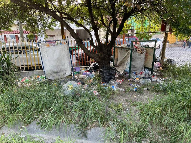 Realizaron labores de limpieza en el Jardín de Niños 1 de Mayo