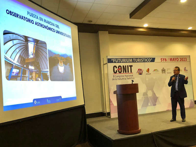 Eduardo Pérez Tijerina, Director del Observatorio Astronómico Universitario de la UANL, ubicado en el municipio de Iturbide, Nuevo León