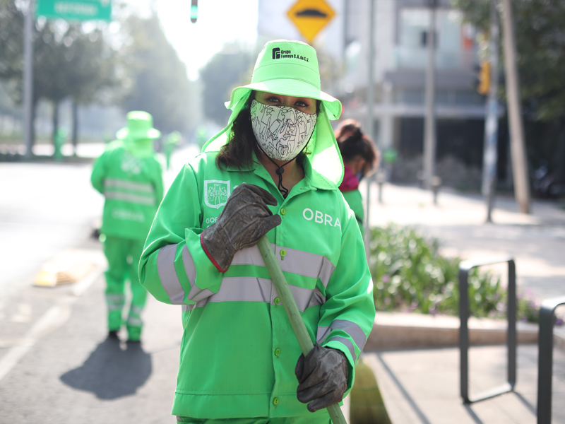 Esta aportación beneficiará específicamente al personal de limpia y sanitización de las calles de la capital 