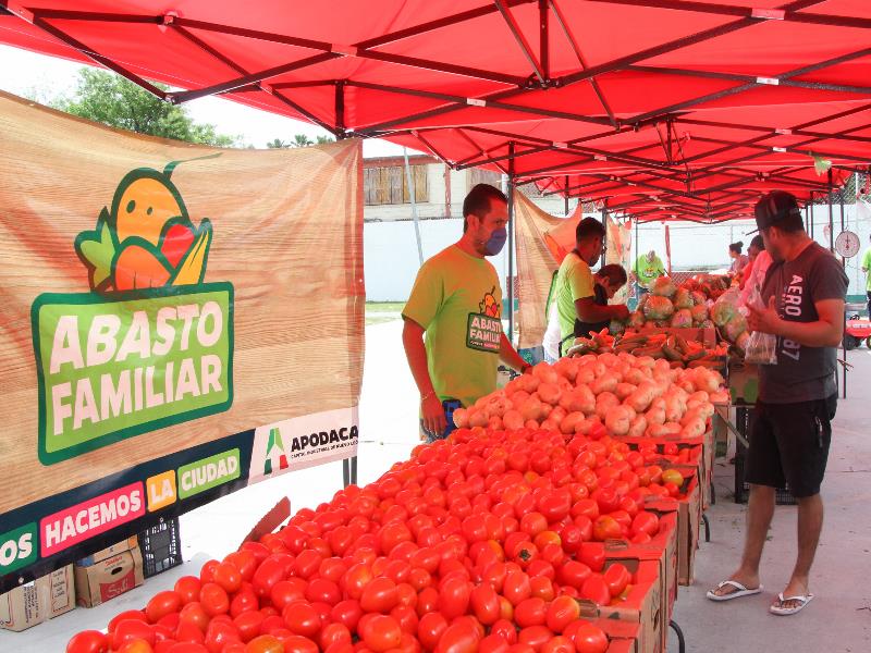 En la brigada se brinda el acceso inmediato de los productos de la canasta básica y productos de primera necesidad a bajo costo 