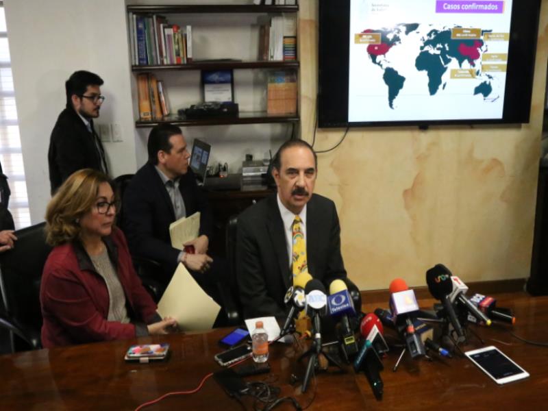 El Secretario de Salud, Manuel de la O Cavazos, señaló que no tienen reportado ningún fallecimiento en Nuevo León por el Coronavirus