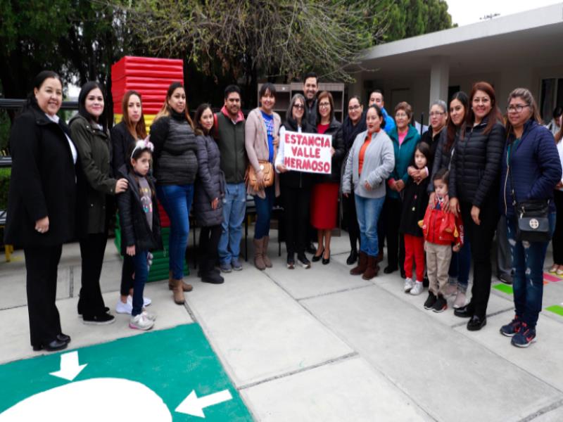 Entregaron el nuevo mobiliario a las seis estancias infantiles y los dos jardines de niños a cargo del DIF Guadalupe